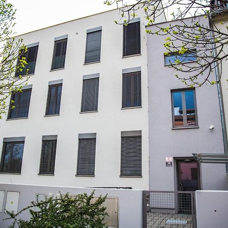 Black Field Apartment Brno Exterior foto