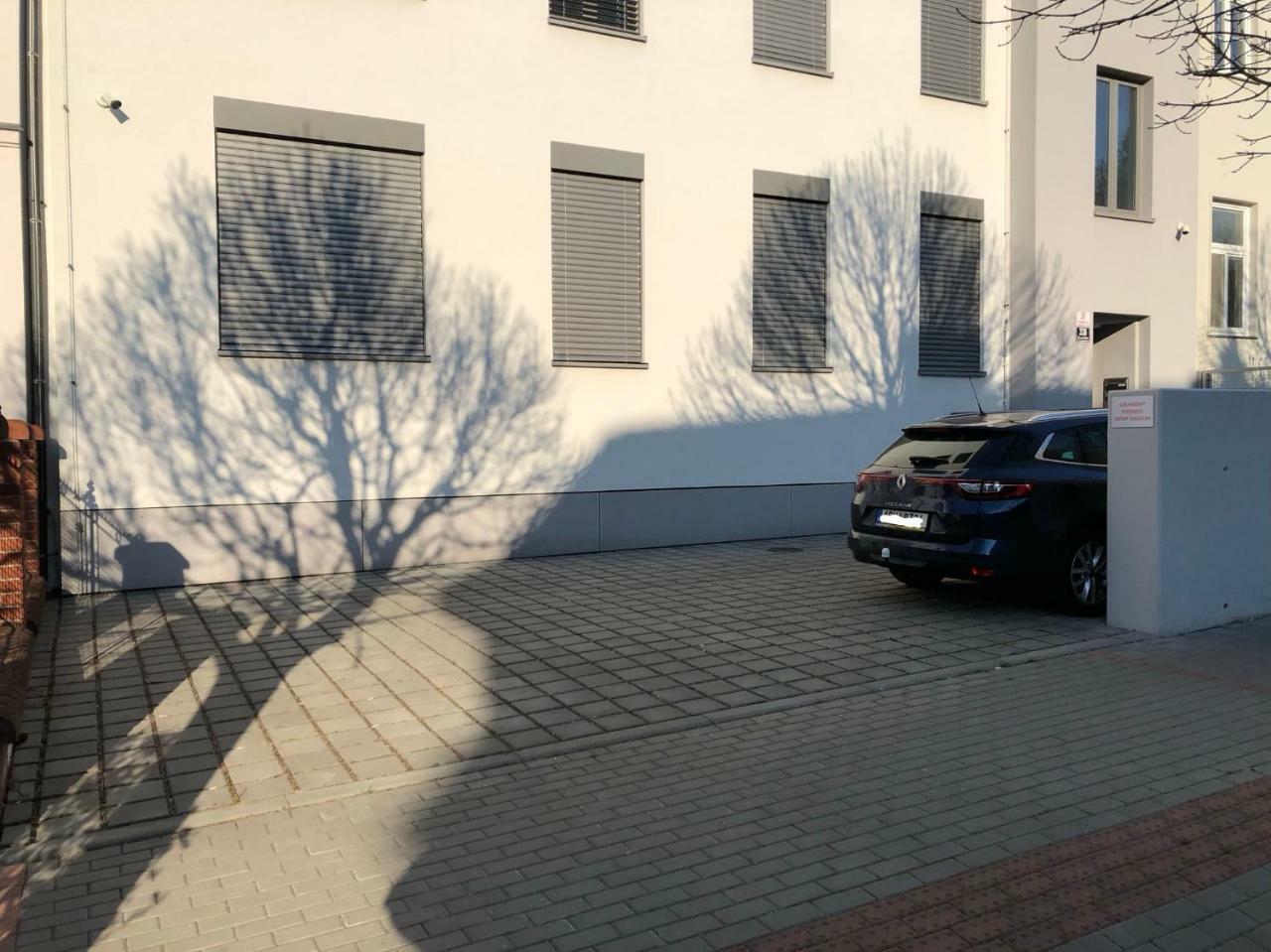 Black Field Apartment Brno Exterior foto
